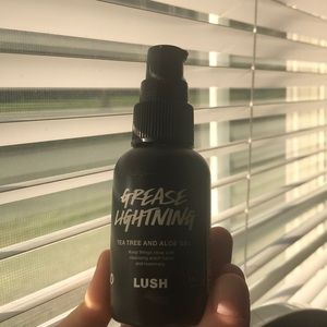 LUSH SPOT TREATMENT FOR ACNE AND BLEMISHES .. (etc